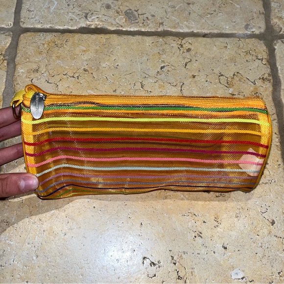 set of 2 colourful pencil cases 💛 - Picture 2 of 2